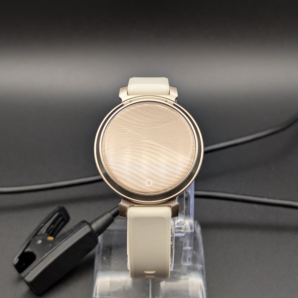 Garmin Lily 2 Smartwatch Cream Gold with Coconut Silicone Band - Picture 6 of 10